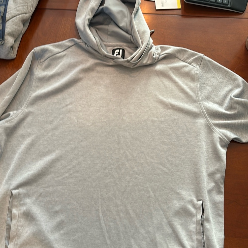 Footjoy Hoodie.  Large.  Light Gray. EUC.